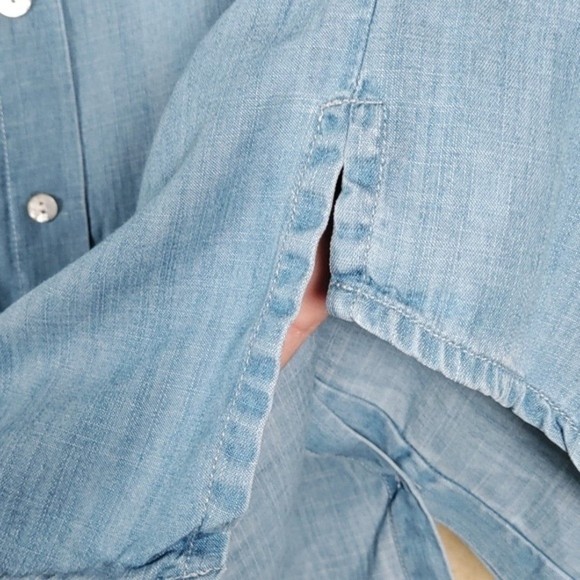 01549 Toofan blue chambray button front tabbed sleeve shirt M NWT - Picture 11 of 12